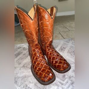 Buitre Men’s Pirarucu Boots